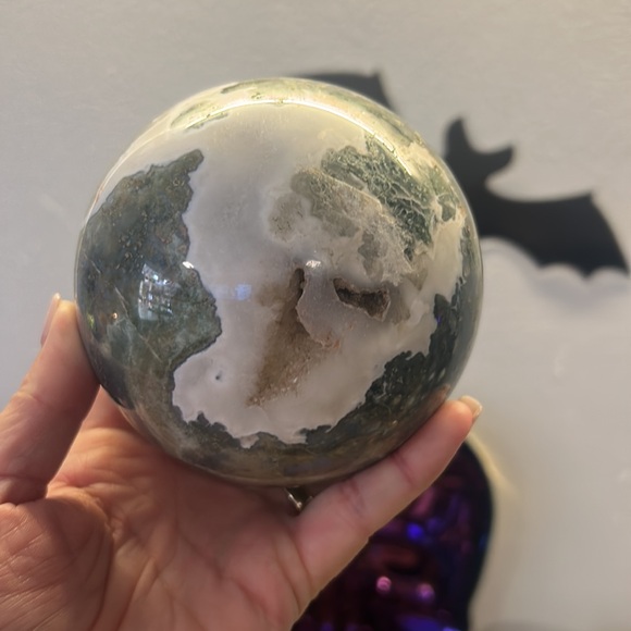 Moss agate sphere - Picture 4 of 8